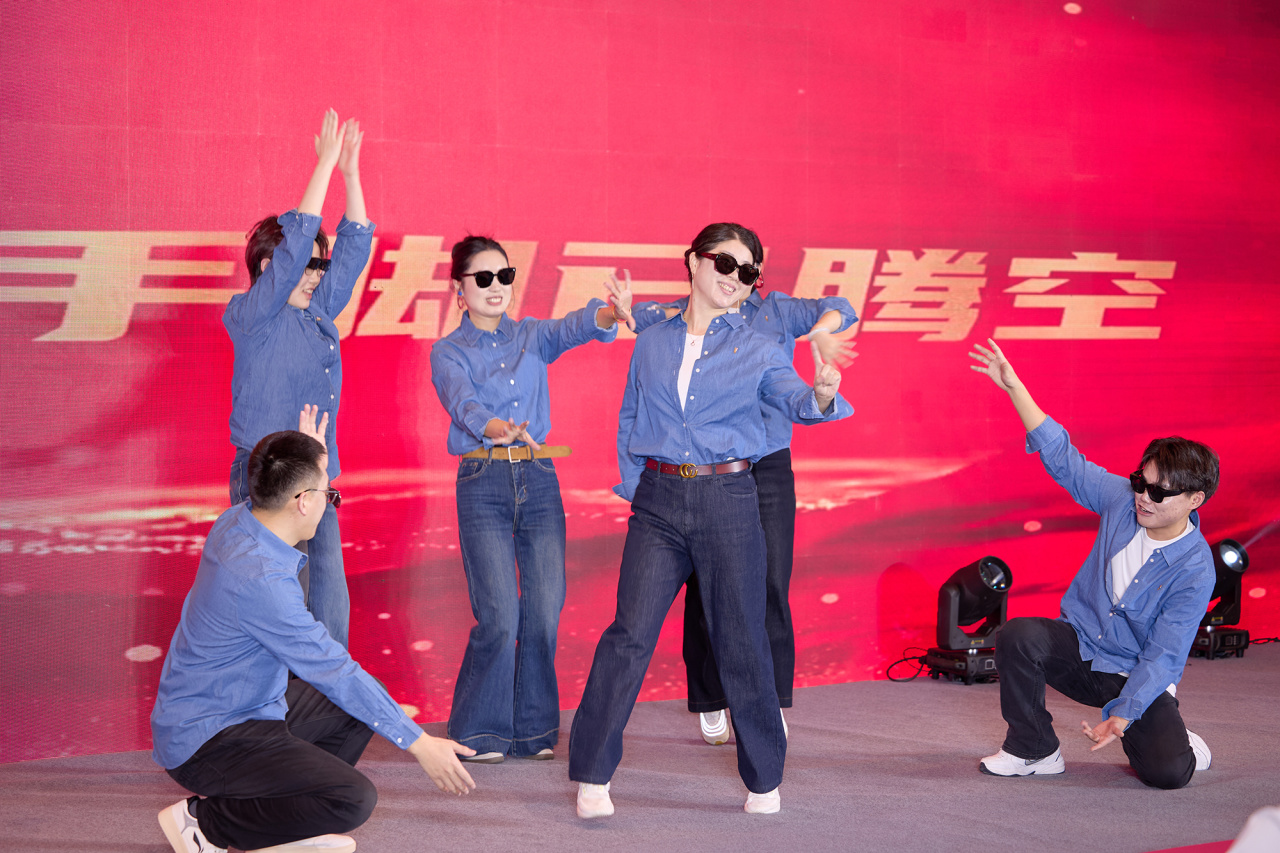 智造引擎啟新程 產(chǎn)業(yè)聚勢向未來|華世潔蘇州智造基地投產(chǎn)暨2026產(chǎn)業(yè)創(chuàng)新峰會圓滿舉辦!(圖28) 智造引擎啟新程 產(chǎn)業(yè)聚勢向未來|華世潔蘇州智造基地投產(chǎn)暨2026產(chǎn)業(yè)創(chuàng)新峰會圓滿舉辦!(圖28)